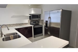 400 Leslie Drive, Hallandale Beach, FL 33009 - MLS#B26009901