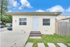 1744 Madison Street, Hollywood, FL 33020 - MLS#B26009994