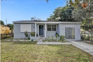 2552 Wiley Street, Hollywood, FL 33020 - MLS#B26010030