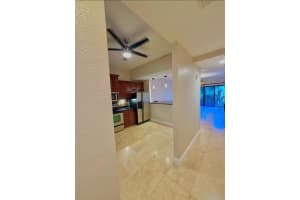 1620 Presidential Way, West Palm Beach, FL 33401 - MLS#B26010043