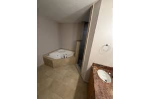 1620 Presidential Way, West Palm Beach, FL 33401 - MLS#B26010043