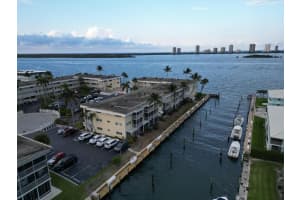 100 Doolen Court, North Palm Beach, FL 33408 - MLS#B26010053