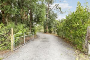 16683 64th Pl Place, Loxahatchee, FL 33470 - MLS#B26010057