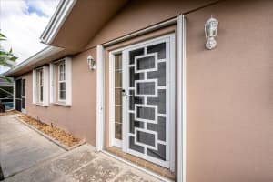 1253 Bentley Circle, Port Saint Lucie, FL 34986 - MLS#B26010082