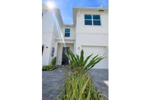 4616 Hollister Avenue, Lake Worth, FL 33463 - MLS#B26010217