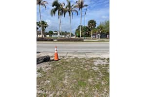 000 25th Street, Fort Pierce, FL 34994 - MLS#B26010223