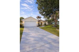 2249 Glover Street, Port Saint Lucie, FL 34984 - MLS#B26010224