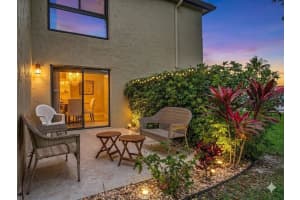 8410 Casa Del Lago , Boca Raton, FL 33433 - MLS#B26010227