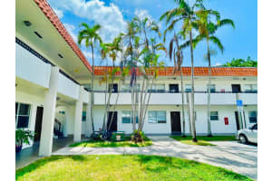 400 65th Avenue, Margate, FL 33063 - MLS#B26010250