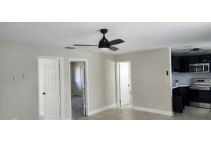 564 Holly Drive, Palm Beach Gardens, FL 33410 - MLS#B26010259