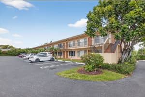 2303 Federal Highway, Boynton Beach, FL 33435 - MLS#B26010302