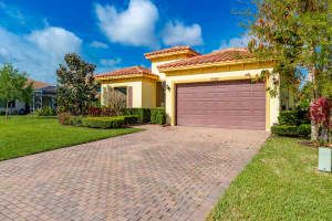 5585 40th Avenue, Vero Beach, FL 32967 - MLS#B26010306