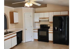 326 Ray Avenue, Port Saint Lucie, FL 34983 - MLS#B26010311