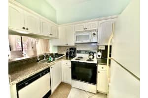 5430 Venetia Court, Boynton Beach, FL 33437 - MLS#B26010323