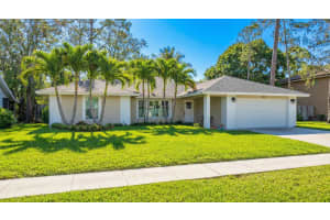 1064 Raintree Lane, Wellington, FL 33414 - MLS#B26010352