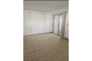 39 Valencia , Delray Beach, FL 33446 - MLS#B26010381