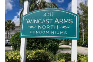 4311 Crystal Lake Drive, Pompano Beach, FL 33064 - MLS#B26010410