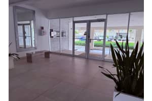 401 Golden Isles Drive, Hallandale Beach, FL 33009 - MLS#B26010477