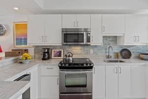 1920 Ocean Drive, Fort Lauderdale, FL 33316 - MLS#B26010490