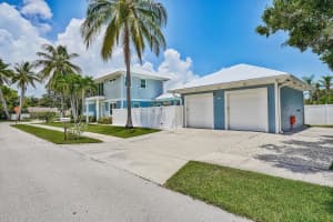 425 Hugh Street, Jupiter, FL 33458 - MLS#B26010522