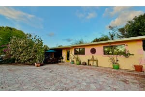 112 San Juan Drive, Palm Springs, FL 33461 - MLS#B26010525