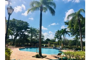 1721 Village Boulevard, West Palm Beach, FL 33409 - MLS#B26010604