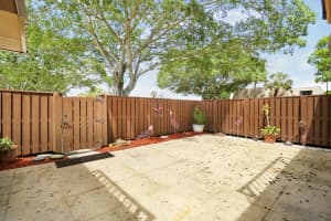 6645 66th Way, West Palm Beach, FL 33409 - MLS#B26010639