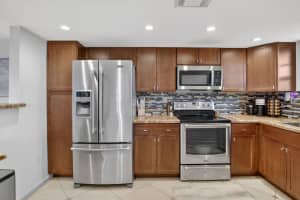 3001 Rolling Hills Circle, Davie, FL 33328 - MLS#B26010650