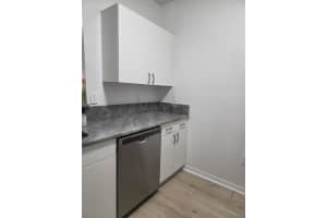 164 Peacock Boulevard, Port Saint Lucie, FL 34986 - MLS#B26010660