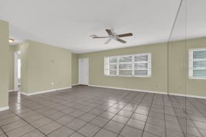 151 26th Avenue, Boynton Beach, FL 33435 - MLS#B26010686