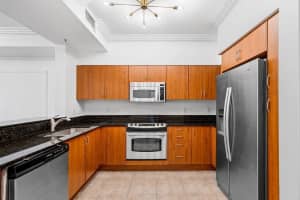 233 Federal Highway, Boca Raton, FL 33432 - MLS#B26010688