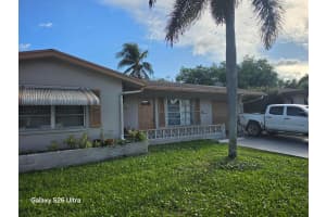 4818 58th Street, Tamarac, FL 33319 - MLS#B26010713