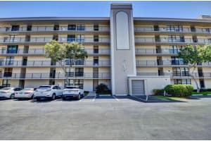 3 Royal Palm Way, Boca Raton, FL 33432 - MLS#B26010737