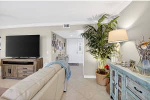 75 Venetian Drive, Delray Beach, FL 33483 - MLS#B26010749