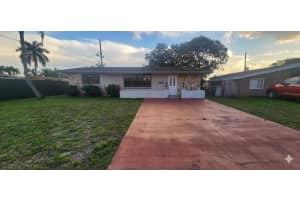 7670 11th Court, Pembroke Pines, FL 33024 - MLS#B26010758