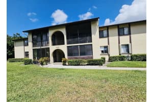 443 Pine Glen Lane C-2, Greenacres, Fl 33463, Greenacres