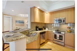 701 Olive Avenue, West Palm Beach, FL 33401 - MLS#B26010778