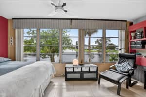 2010 Farnham , Deerfield Beach, FL 33442 - MLS#B26010793