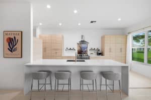 7825 Aberdeen Lakes Drive, Boynton Beach, FL 33472 - MLS#B26010823