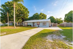 2255 15th Ave , Vero Beach, FL 32962 - MLS#B26010833
