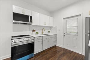 518 Biscayne Drive, West Palm Beach, FL 33401 - MLS#B26010863