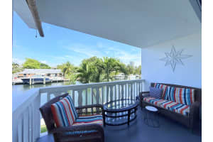 470 Paradise Isle Boulevard, Hallandale Beach, FL 33009 - MLS#B26010885