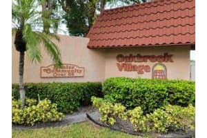 8140 Sw 24th Street Unit 215, North Lauderdale, Fl 33068, North Lauderdale