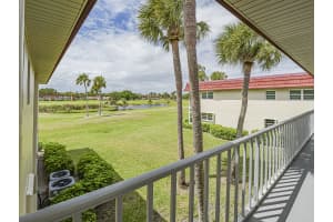 27 Pine Arbor Lane, Vero Beach, FL 32962 - MLS#B26010909