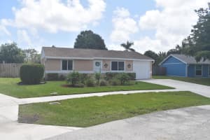 5034 Mark Drive, Boynton Beach, FL 33472 - MLS#B26010924