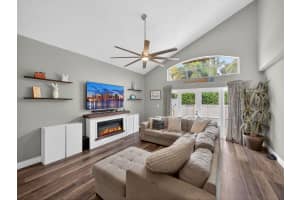 5053 Prairie Dunes Village Circle, Lake Worth, FL 33463 - MLS#B26010925