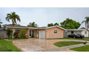 8610 27th Place, Sunrise, FL 33322 - MLS#B26010928