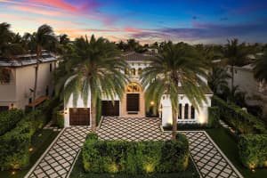 520 Ne Waterway Lane, Boca Raton