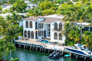 520 Waterway Lane, Boca Raton, FL 33432 - MLS#B26010942