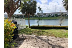 4924 Greenway Drive, Hollywood, FL 33021 - MLS#B26010957